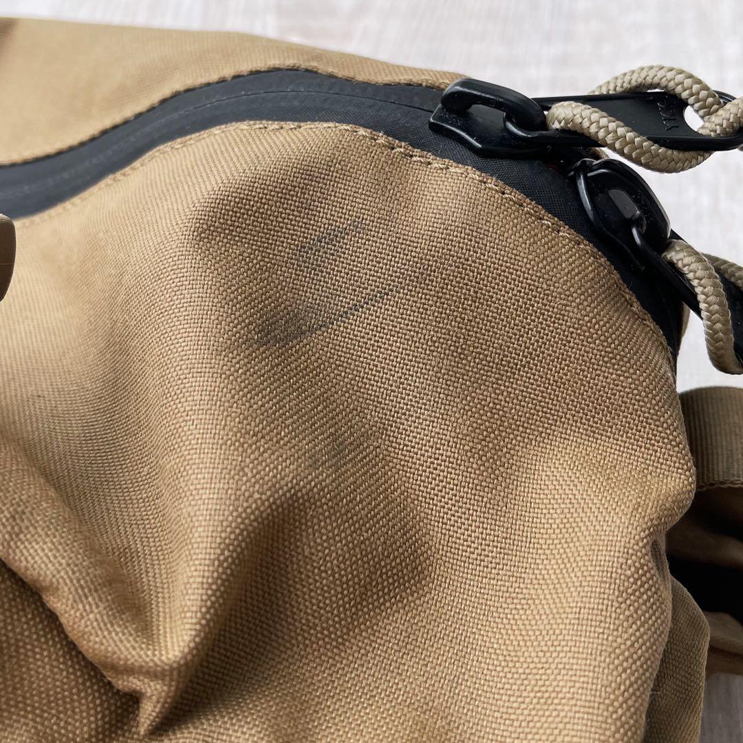 MYSTERY RANCH アメリカ製インベーダー　メッセンジャーバッグ