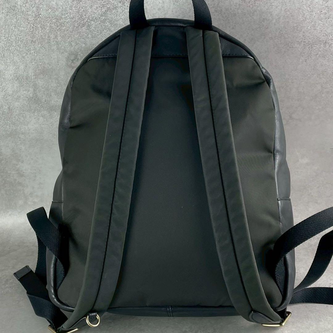 美品✨コーチ　ミディアム　チャーリー　バックパック　シグネチャー　PVC×レザー