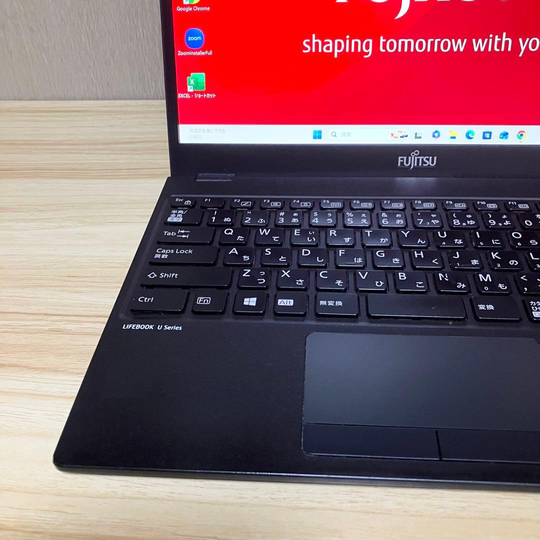 《フューチャー》第10世代LIFEBOOK U9310 i5