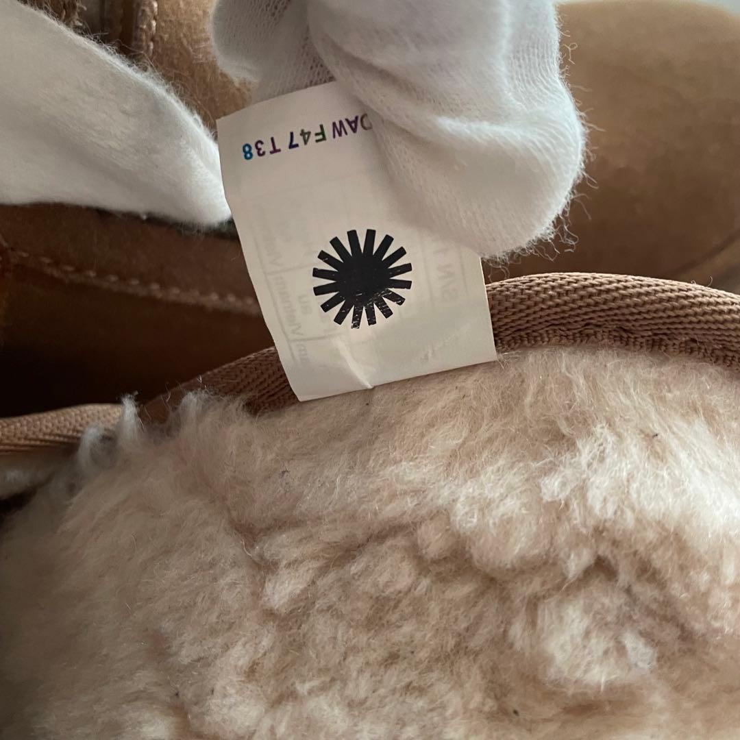 美品 UGG アグ　厚底ブーツ　アグ ニューメル プラットフォーム 8サイズ