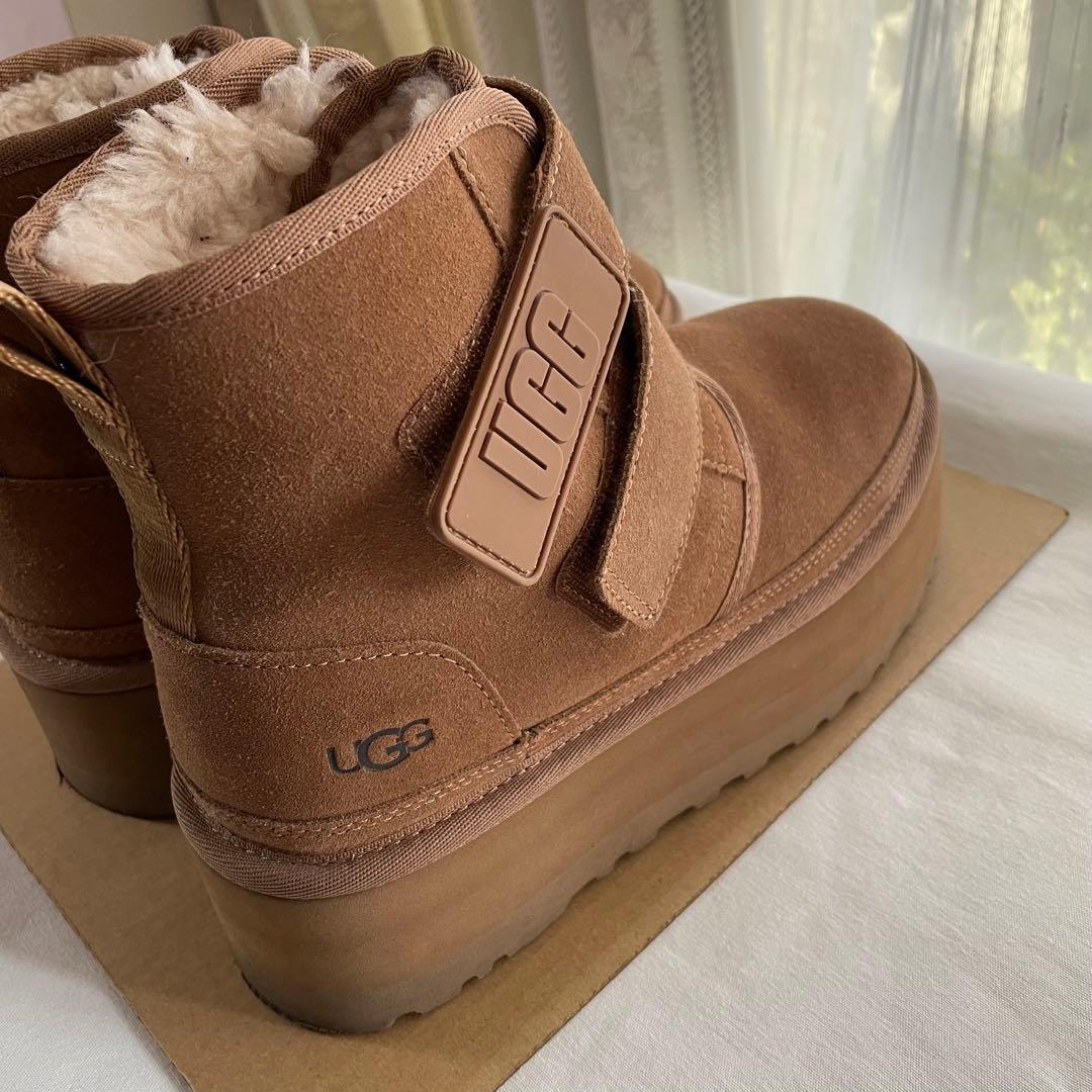 美品 UGG アグ　厚底ブーツ　アグ ニューメル プラットフォーム 8サイズ