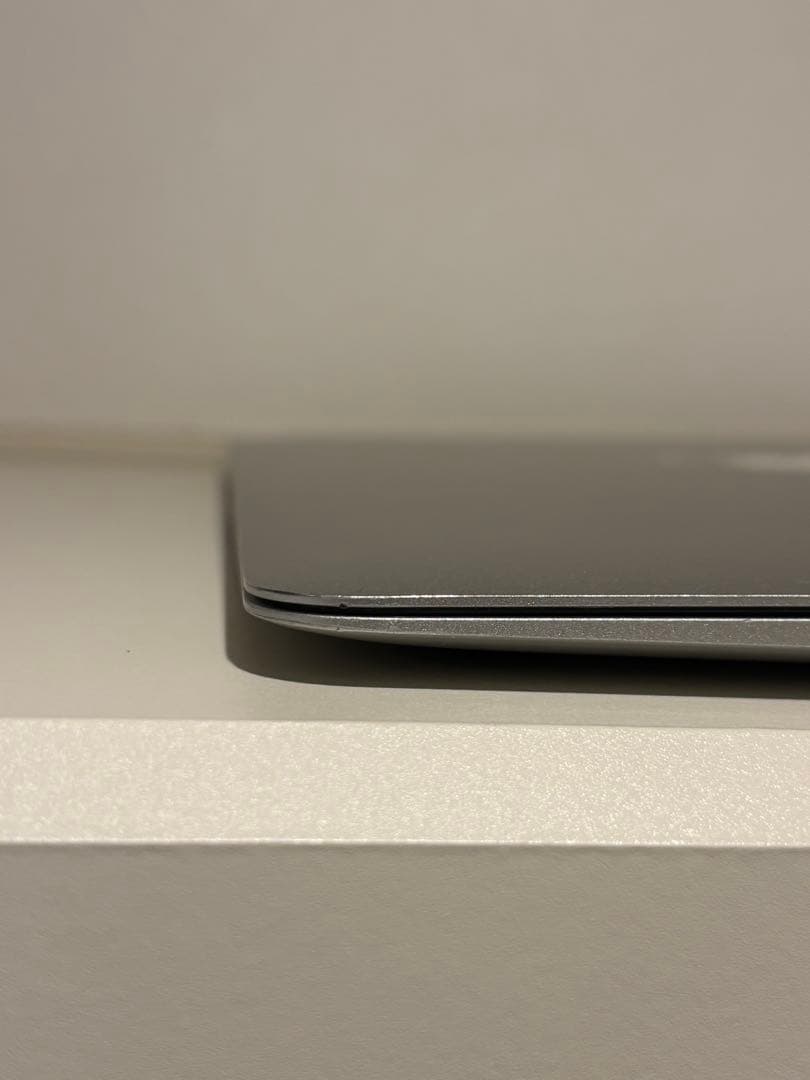 MacBook Air 13インチ Early 2014 i5 8GB動作確認済