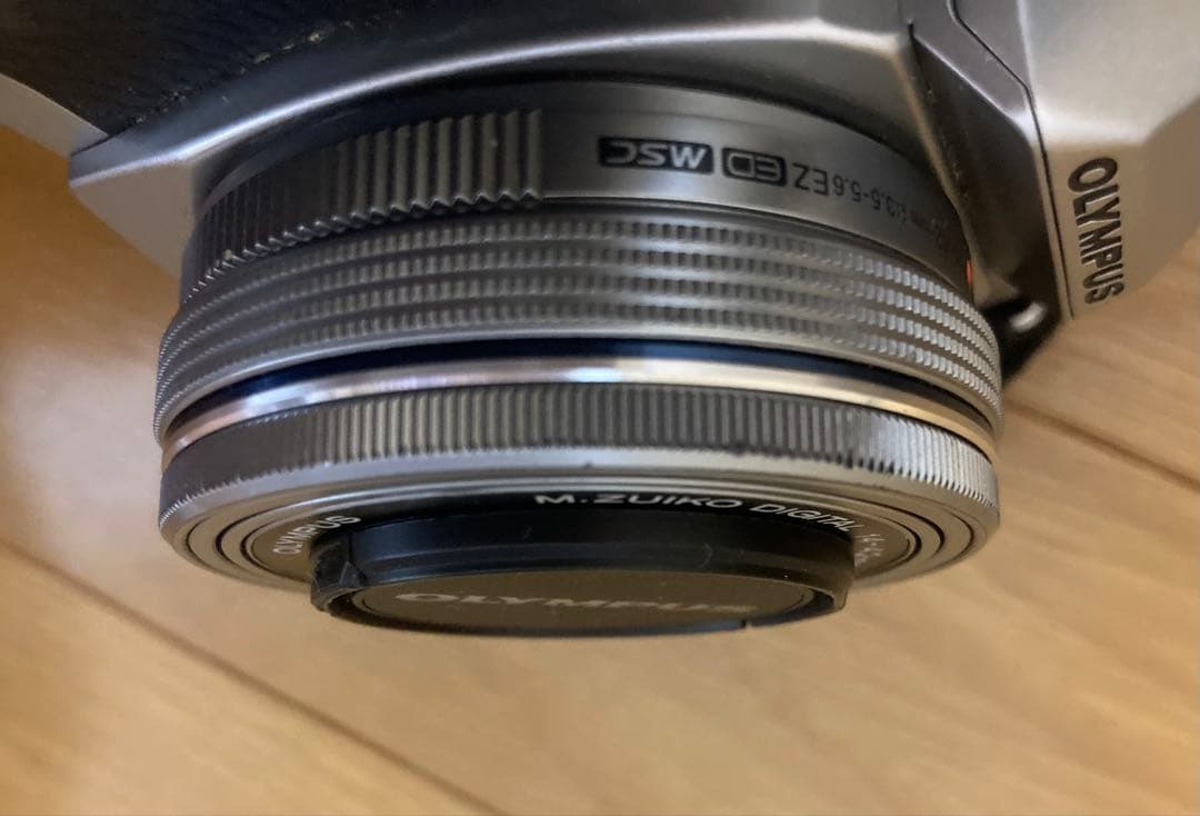 OLYMPUS オリンパス OM-D E-M10 レンズキット【ジャンク品】