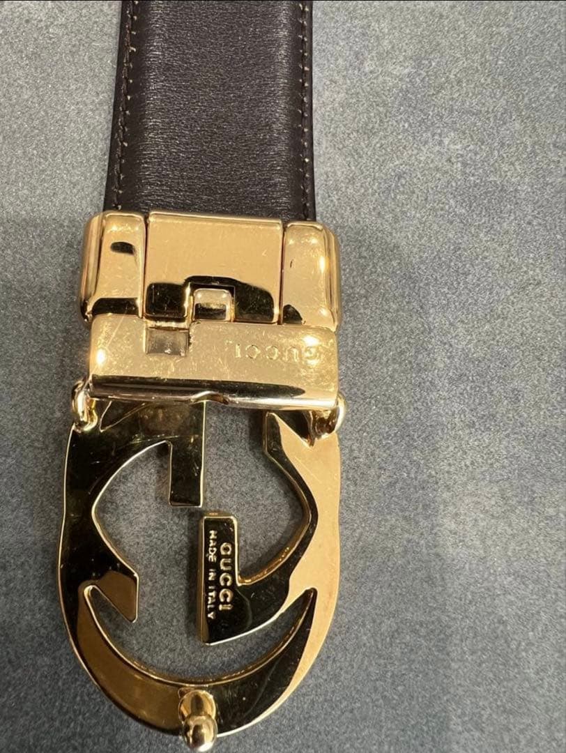 GUCCI ブラック ベルト ゴールドバックル