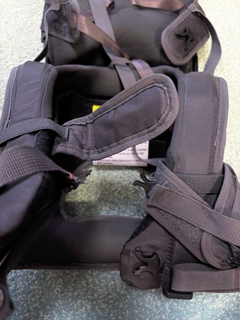 MINIMEIS ミニマイス　ショルダーキャリア　肩車