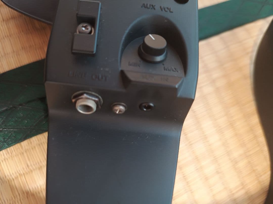 ヤマハ　サイレントギター SLG110N