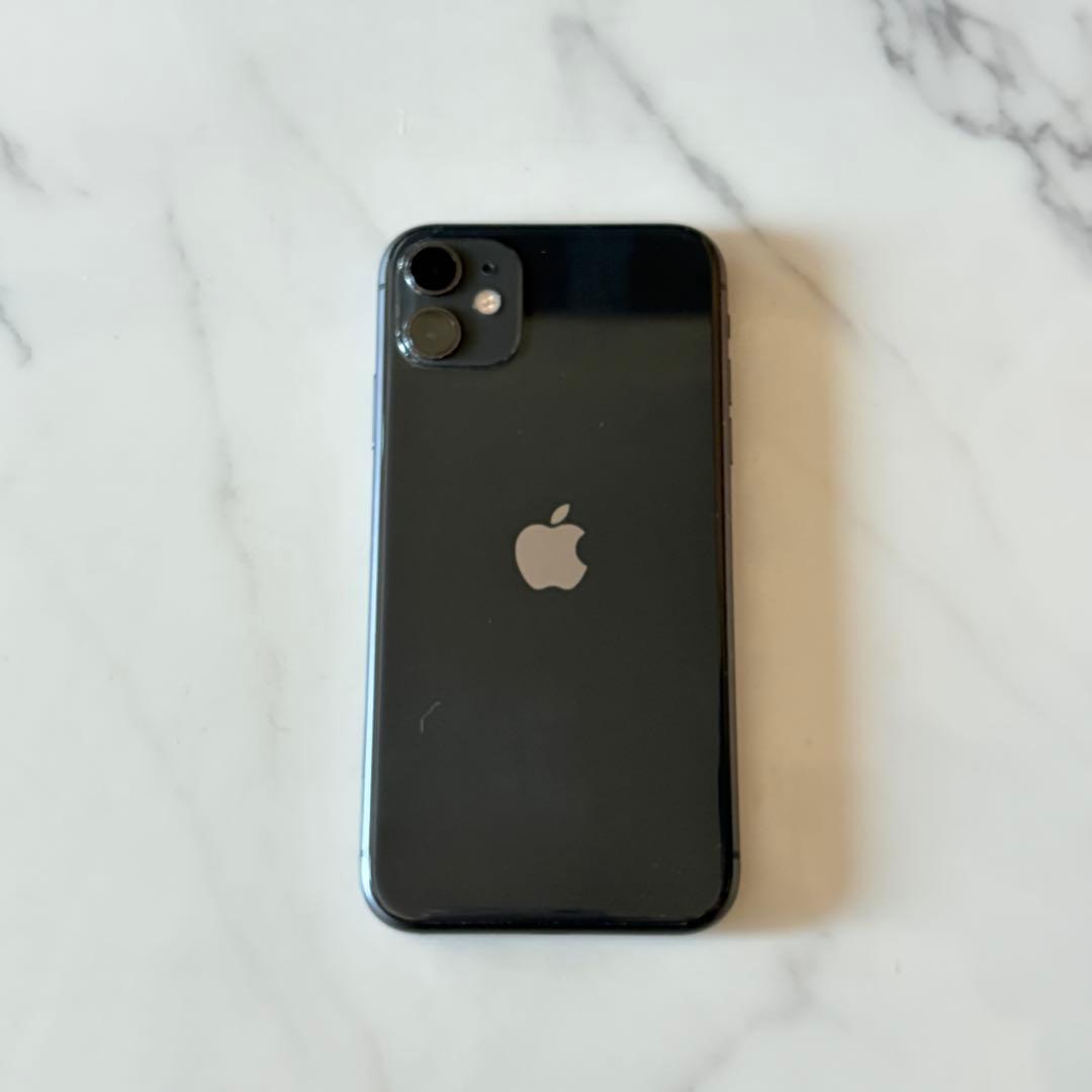 iPhone11 64GB ブラック SIMフリー 中古 液晶白点あり