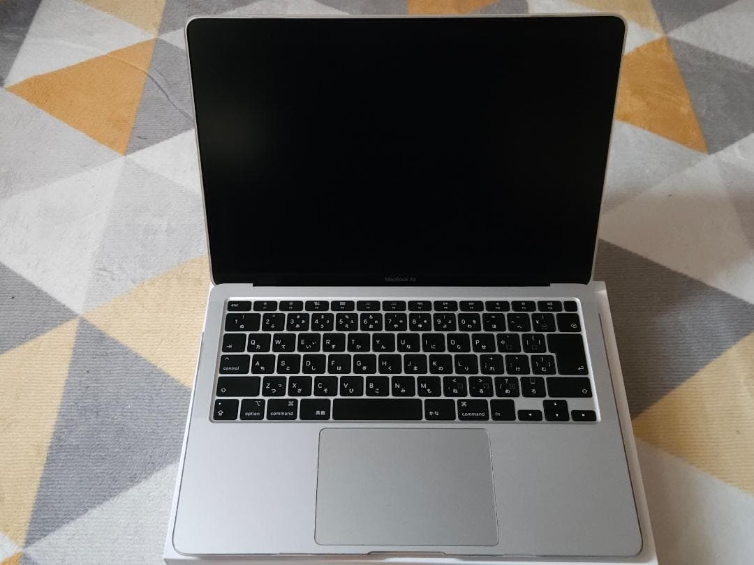 MacBook本体 MacBook Air 2020 intelCPU 512GB