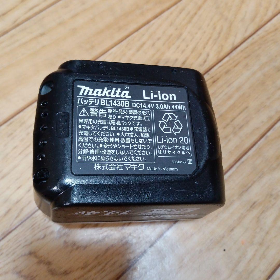 マキタ14.4V充電式クリーナーCL140FD バッテリBL1430B、充電器付