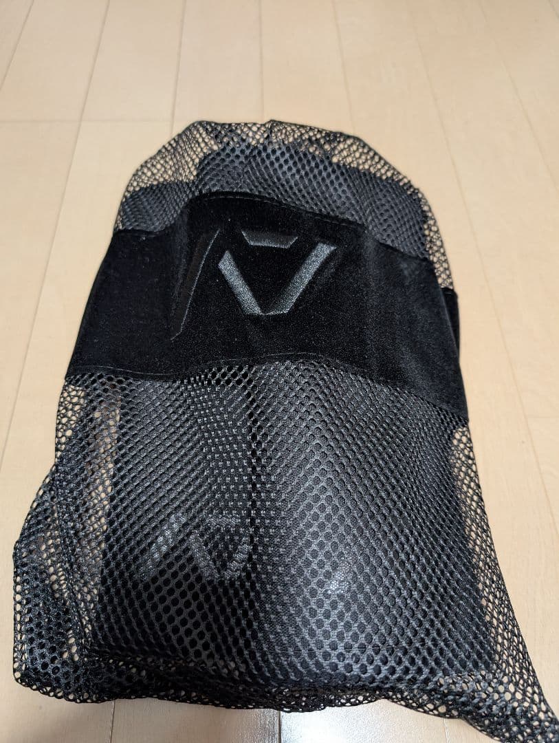 A7 HourGlass ニースリーブ Stealth sizeM