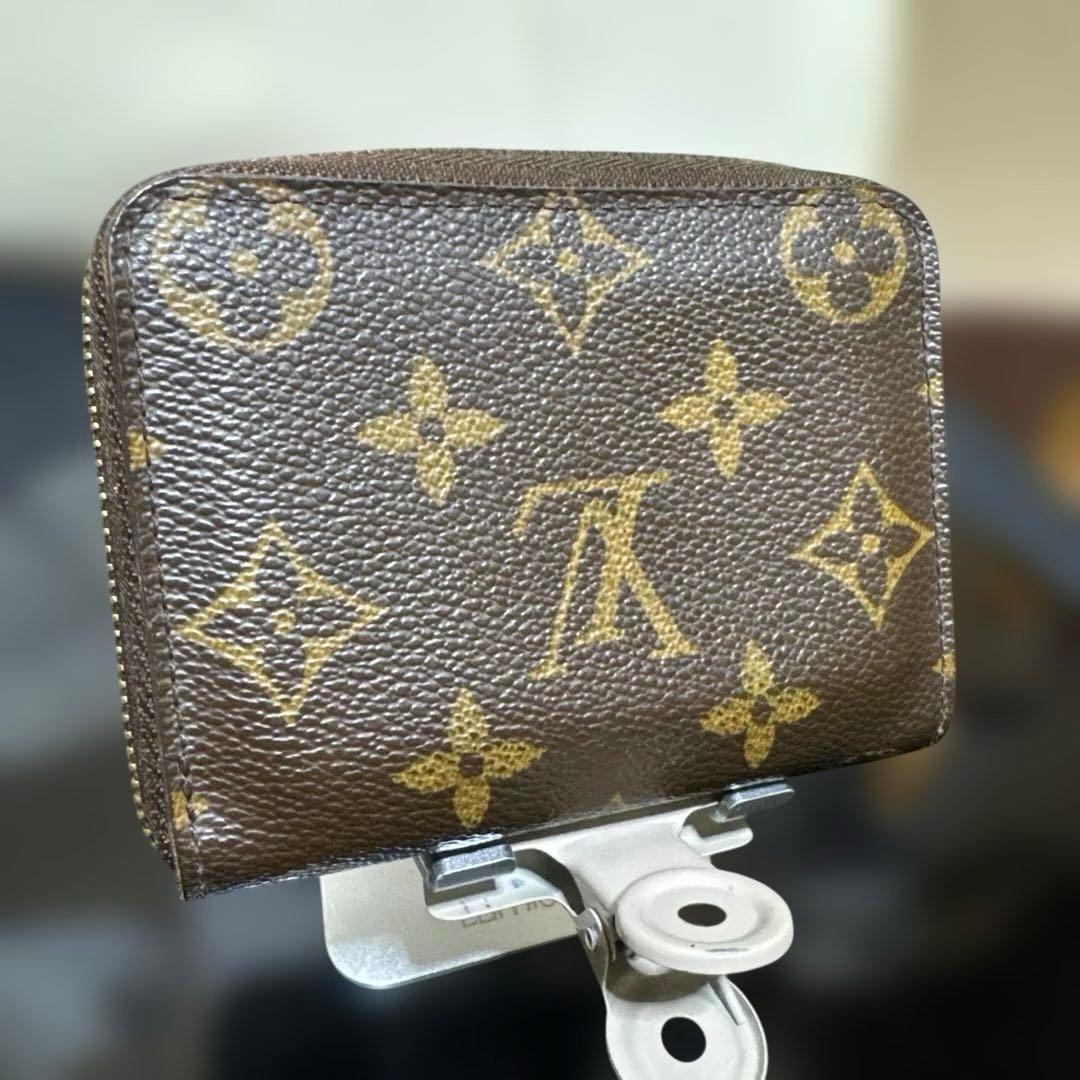 ⑨☆美品/訳あり☆モノグラム♪ジッピー パース ラウンドファスナー