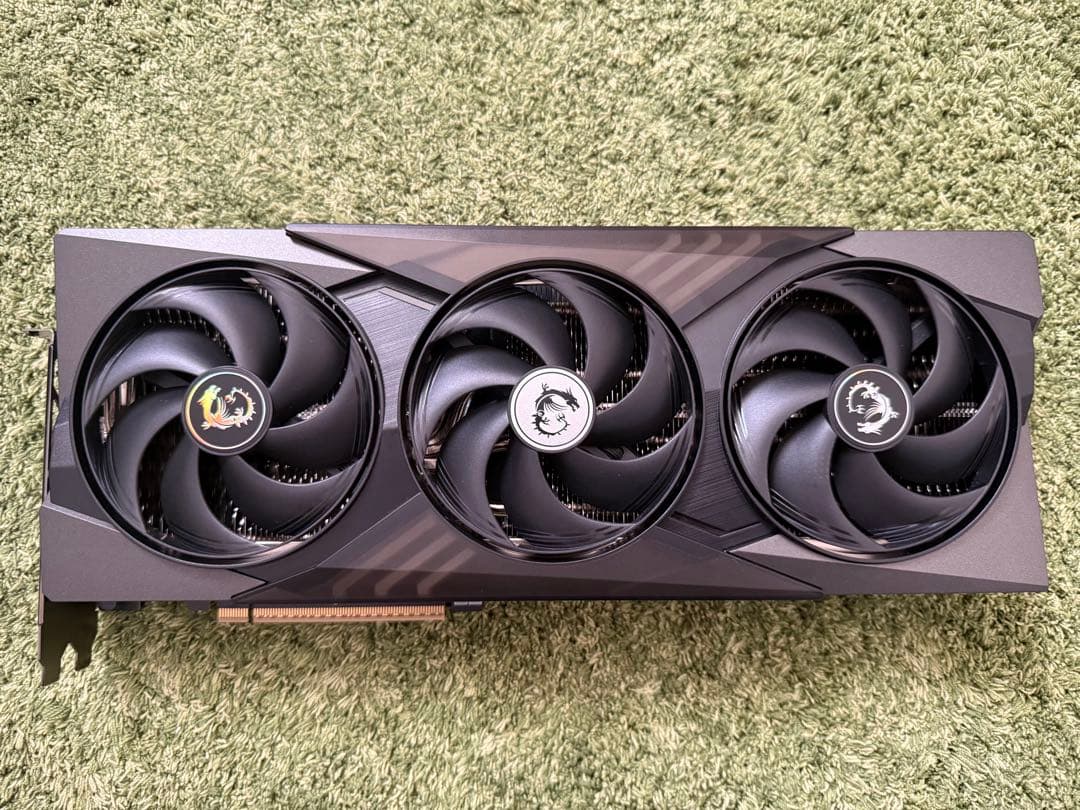 グラフィックボード・グラボ・ビデオカード MSI GeForce RTX5070 12G GAMING TRIO