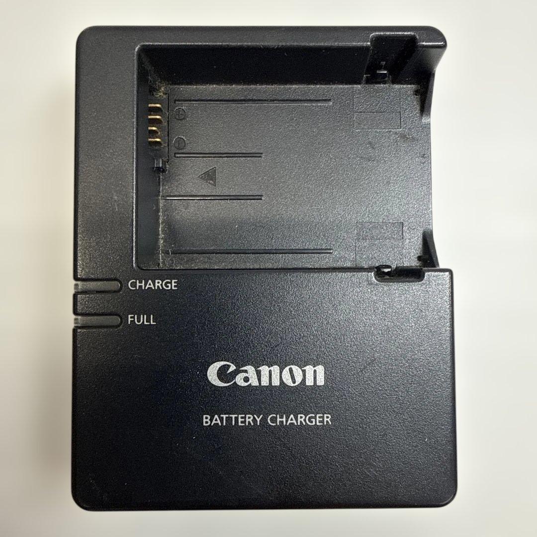 Canon EOS Kiss X5 デジタル一眼レフ