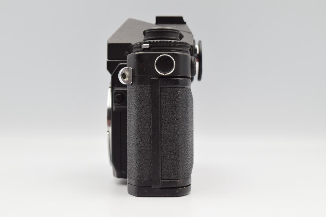 Canon New F-1 ボディ（フィルム一眼レフカメラ）#CB001