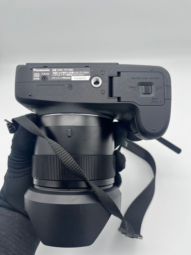 Panasonic DMC-FZ1000 4Kデジカメ 付属品充実