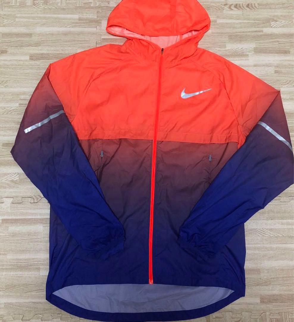 ナイキシールドプリズム フーディジャケット