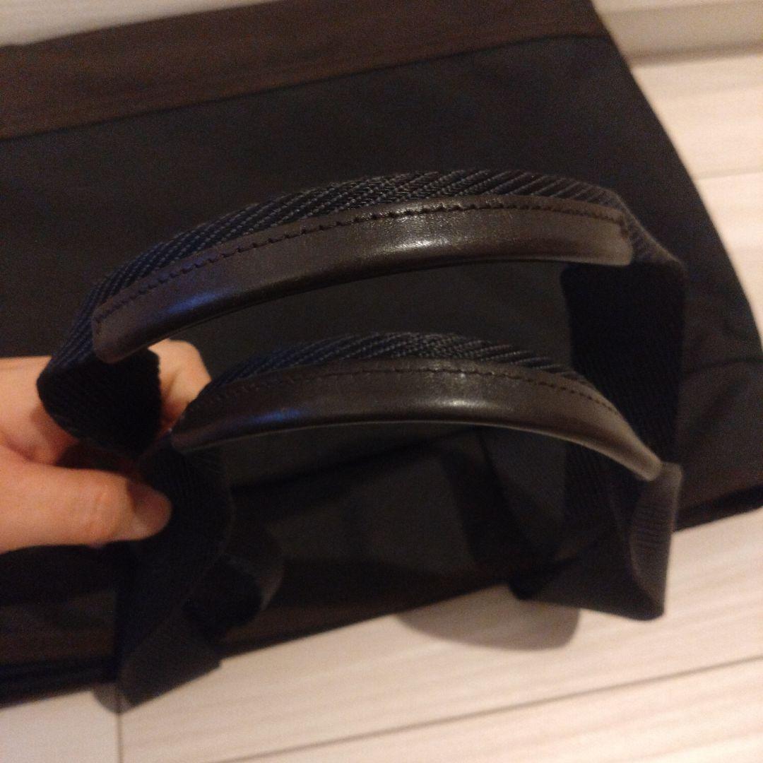 国内正規品　美品 TUMI East West Tote ブラック