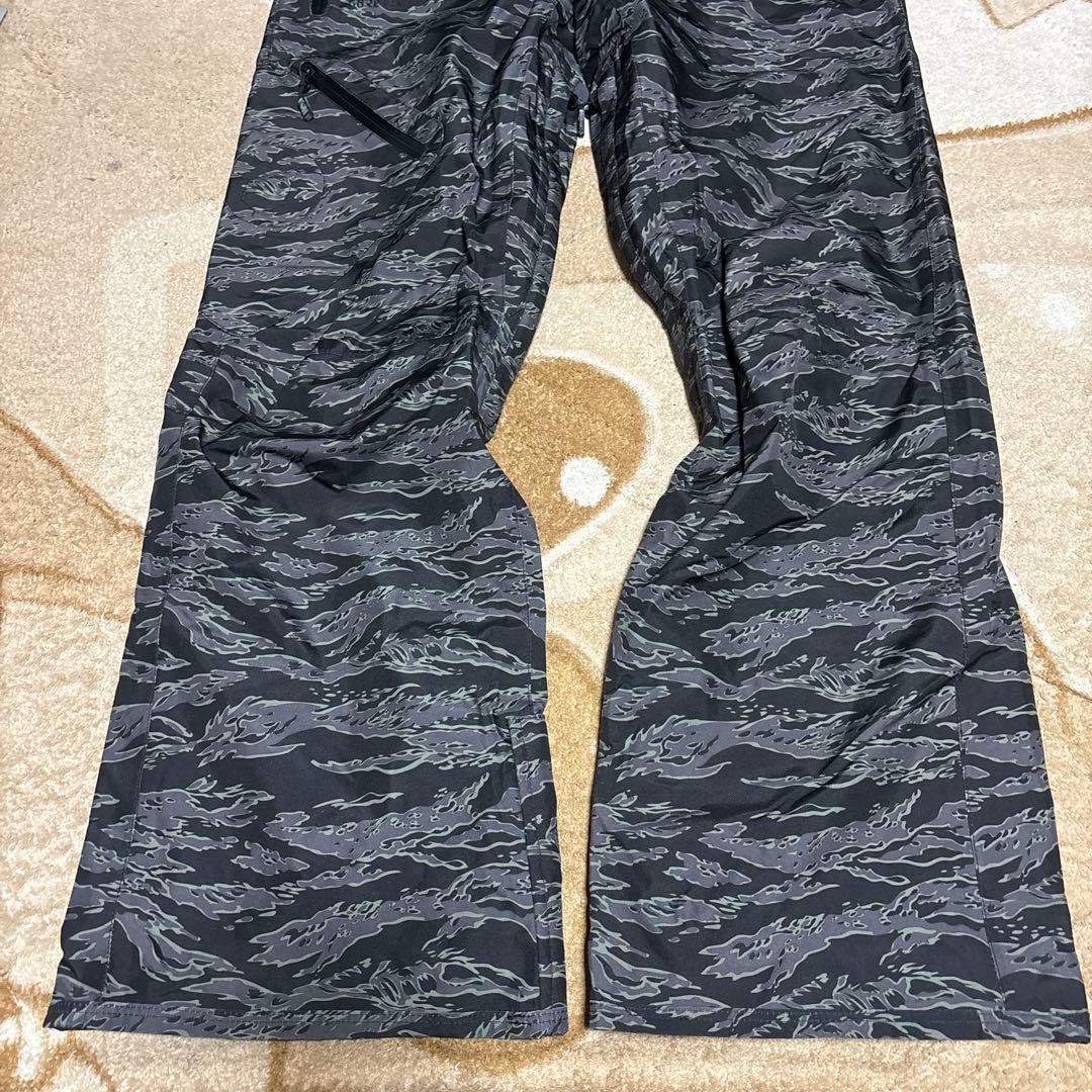 VOLCOM ボルコム　GORE-TEX スノーボードパンツ　メンズM