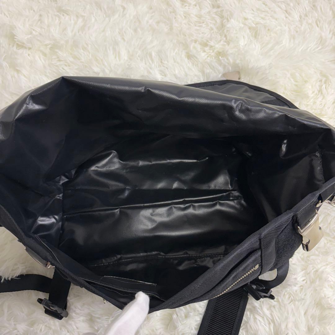 【美品】ロリンザ LORINZAメッセンジャーバッグ ショルダーバッグ 黒