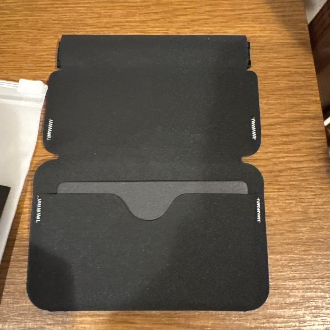 【未使用品】RE:FORM ®︎ 01 スリーブ　二つ折り財布