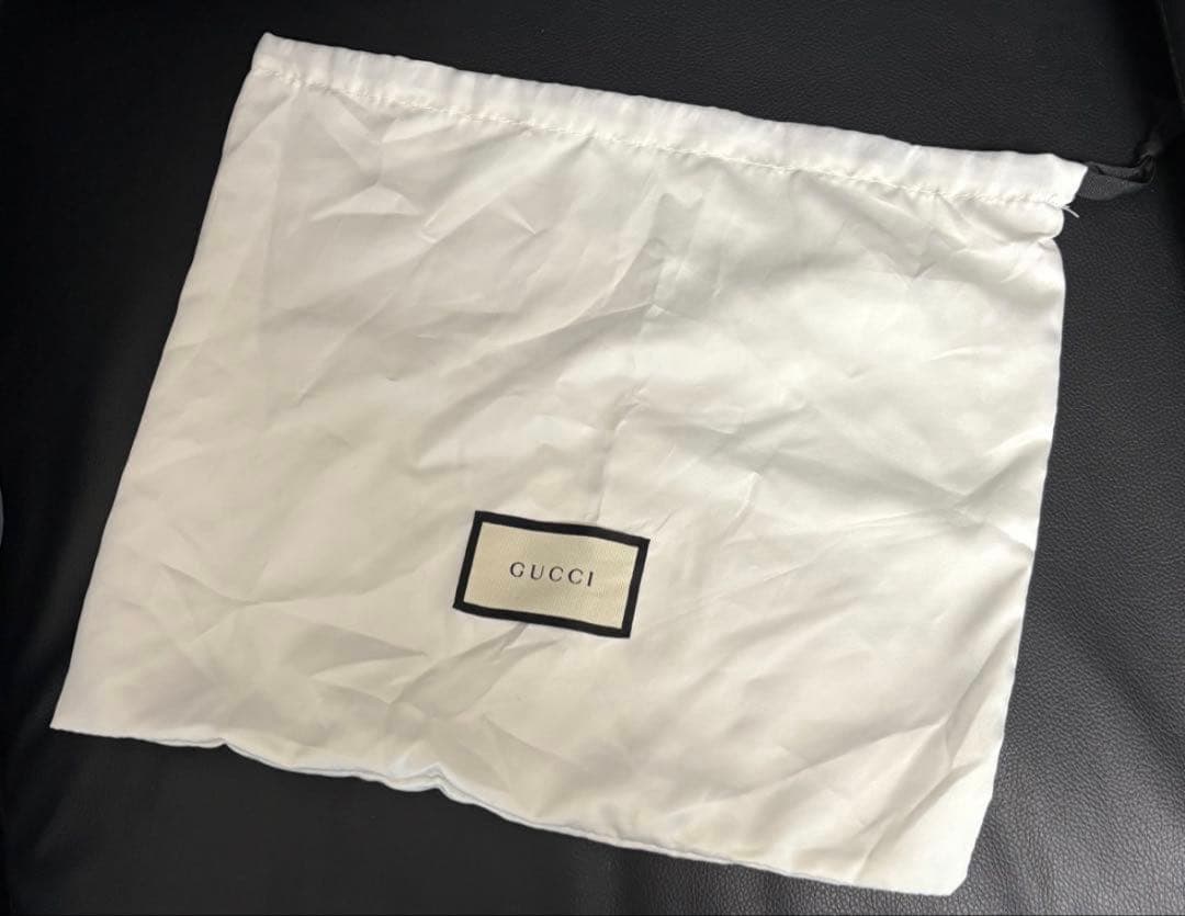 GUCCI フラワープリント ベースボールキャップ