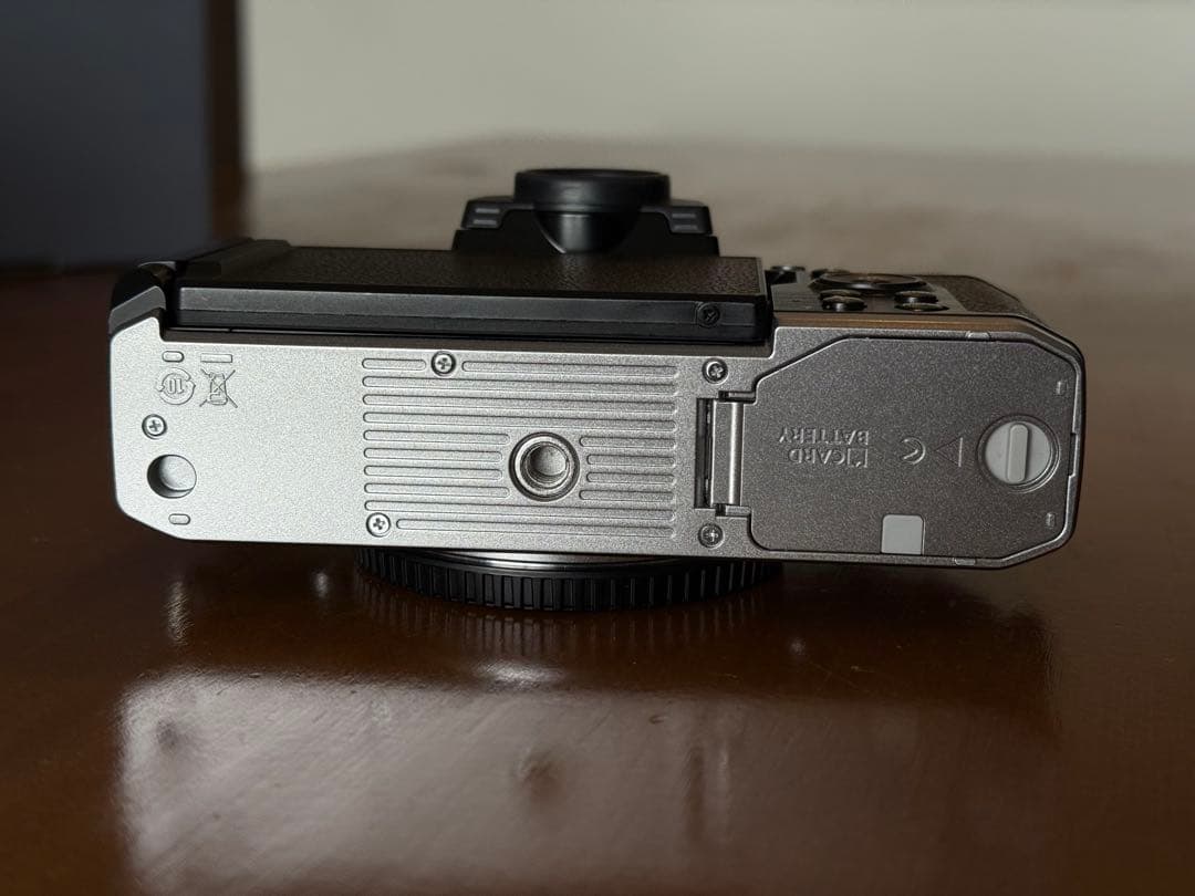 Nikon Z fc ミラーレス一眼 本体とオプションパーツ