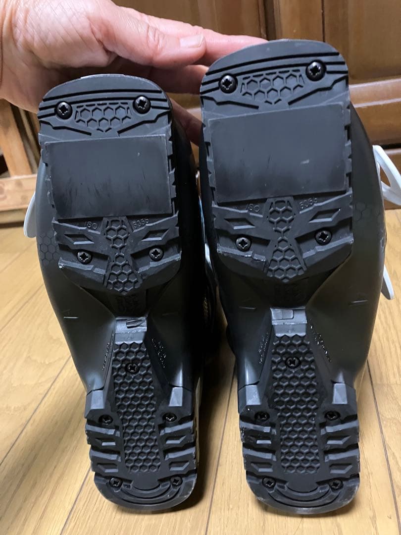 HEAD EDGE 75 スキーブーツ 23.0~23.5 新品　値下げ中