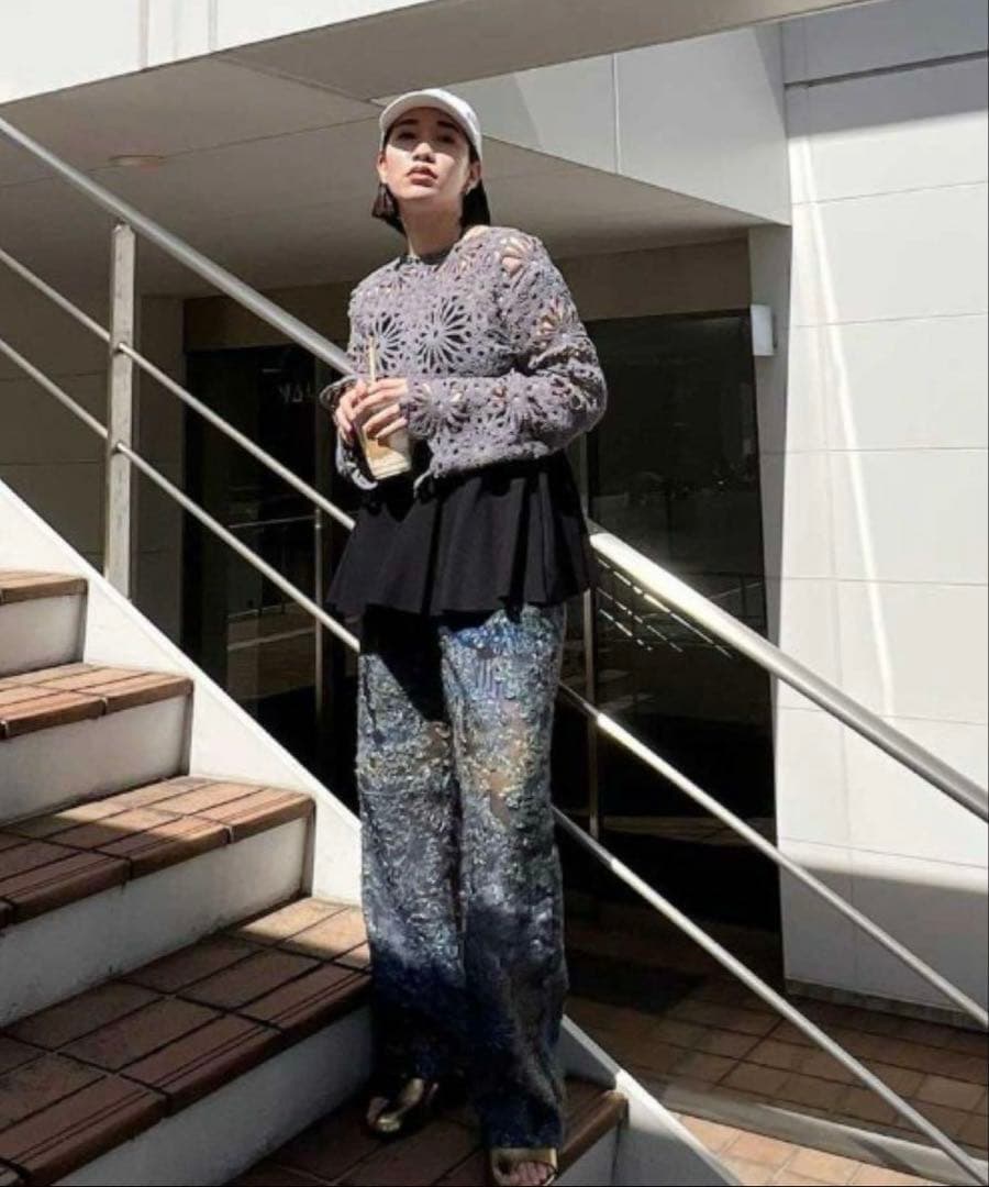 トップス MEDI RACHEL FLUFFY ART CAMISOLE PANTS