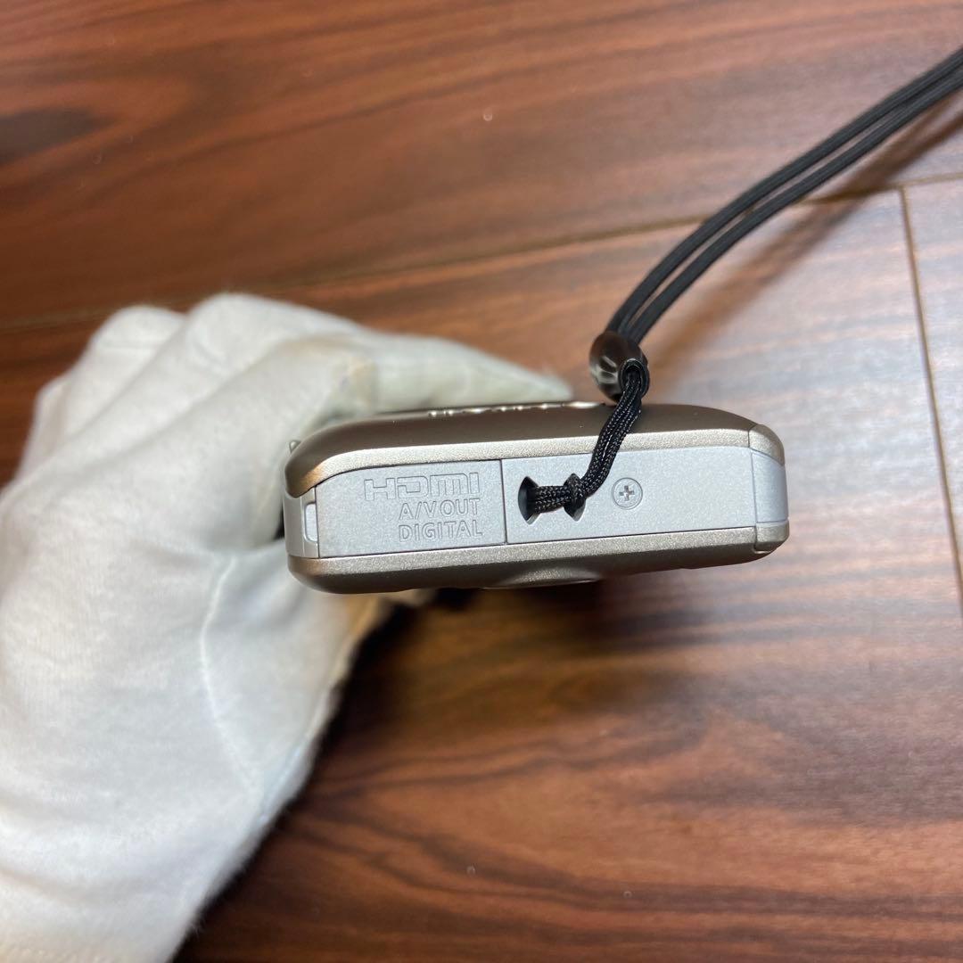 Canon IXY 210F デジカメ ほぼ新品 4256