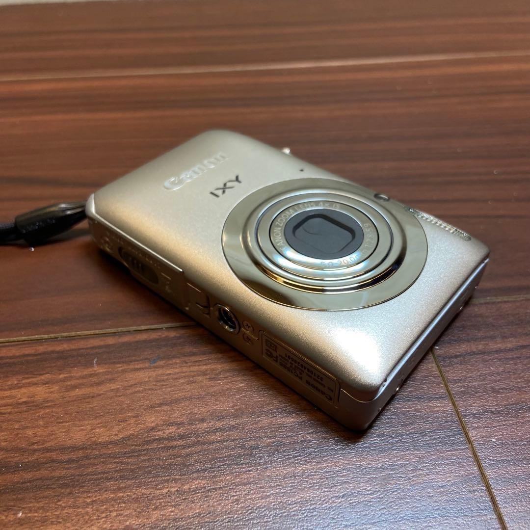 Canon IXY 210F デジカメ ほぼ新品 4256