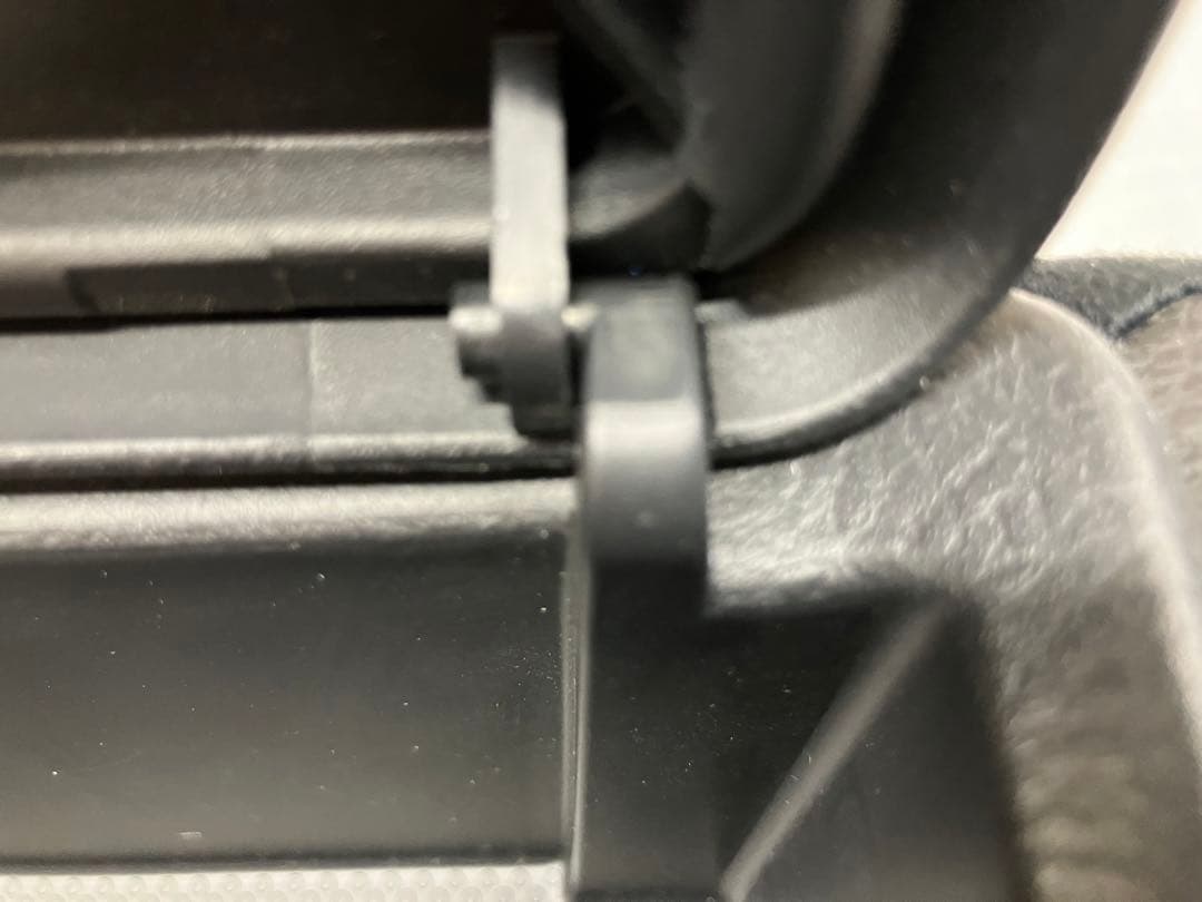 ♦︎ダイハツ★タントカスタムLA600S★純正アームレストレザー★