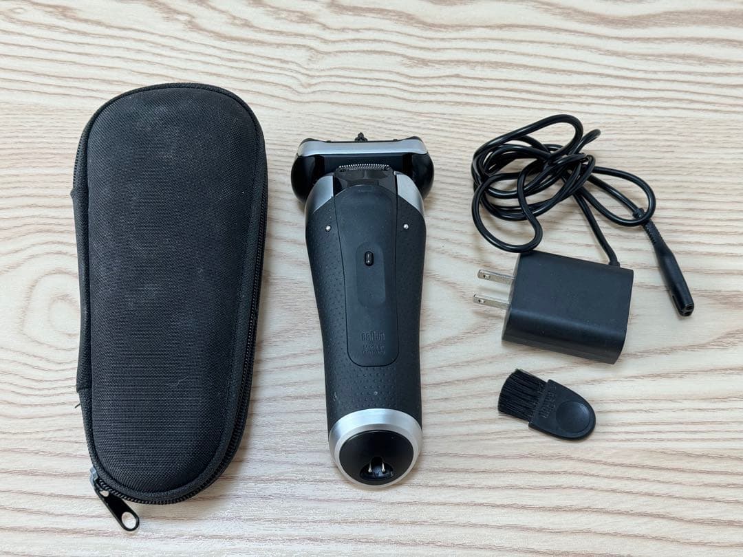 BRAUN S9pro メンズ　電気シェーバー　髭剃り