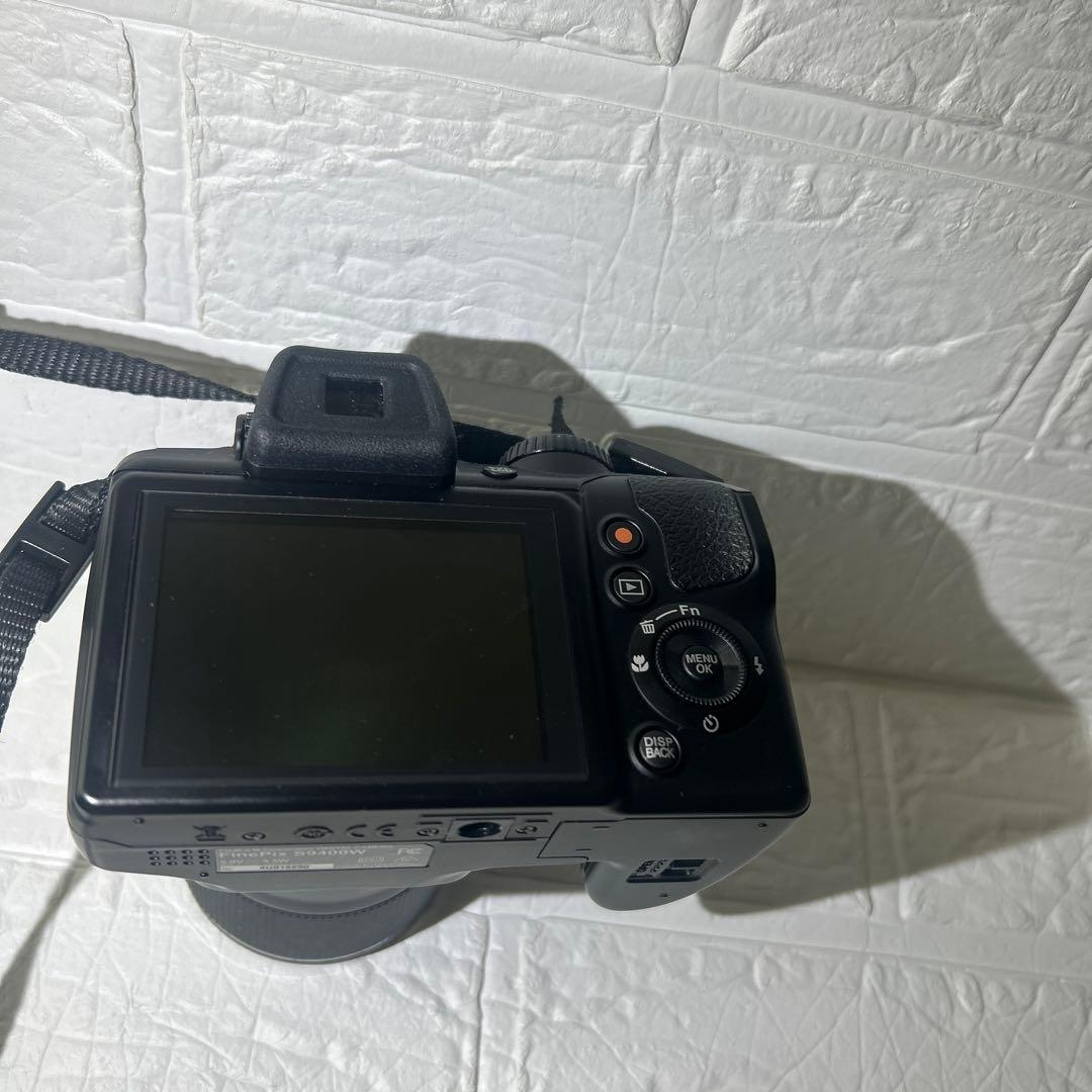 富士フイルム　FINE PIX. S9400W