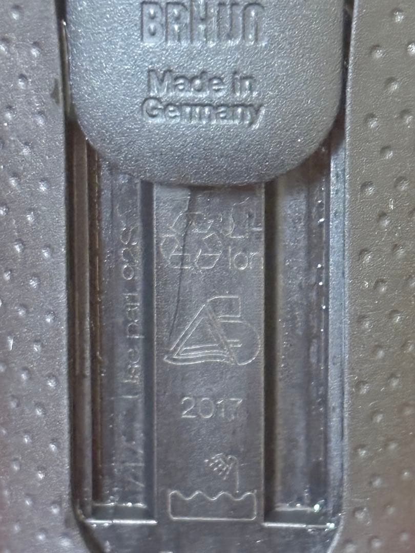 Braun Series 8 9メンズ　充電器付き　シェーバー