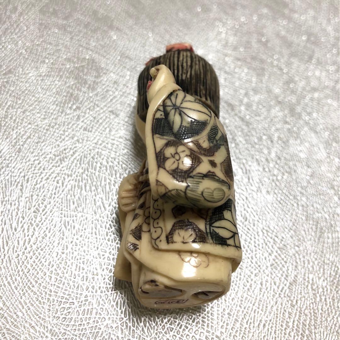 時代根付　刻印有　置物　おかっぱの女の子　縁起物　アンティーク　天然素材