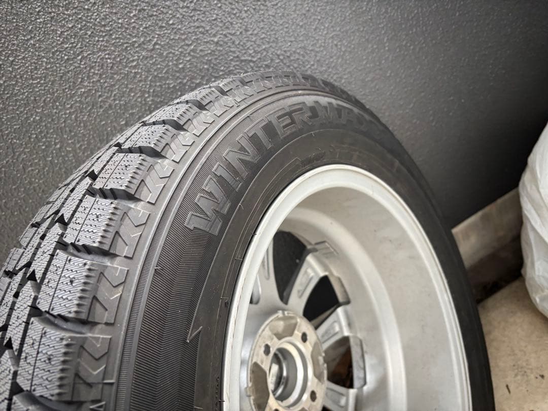 （スタッドレス2ヶ月のみ使用）ライズ、ロッキー