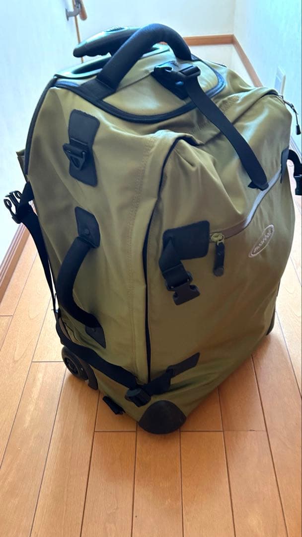 美品　mont-bell モンベルウィリーバッグ35 キャリーケース