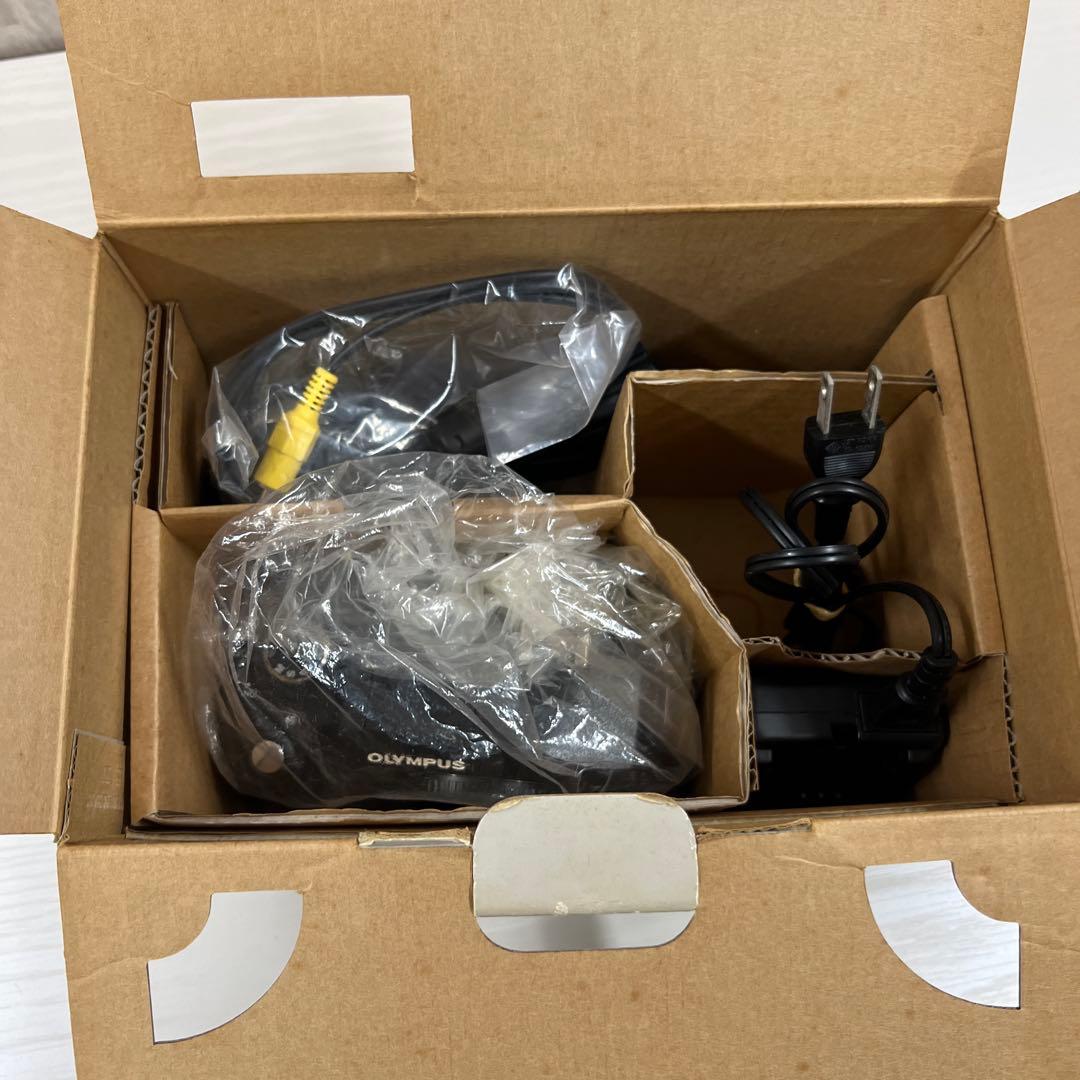 OLYMPUS E-330 デジタル一眼レフカメラ