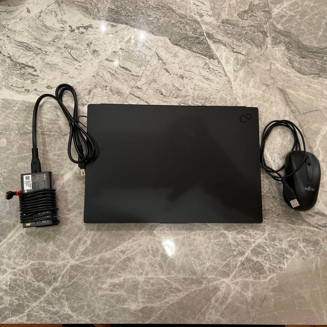 ノートパソコン「LIFEBOOK WU2/H1 FMVUH01001」