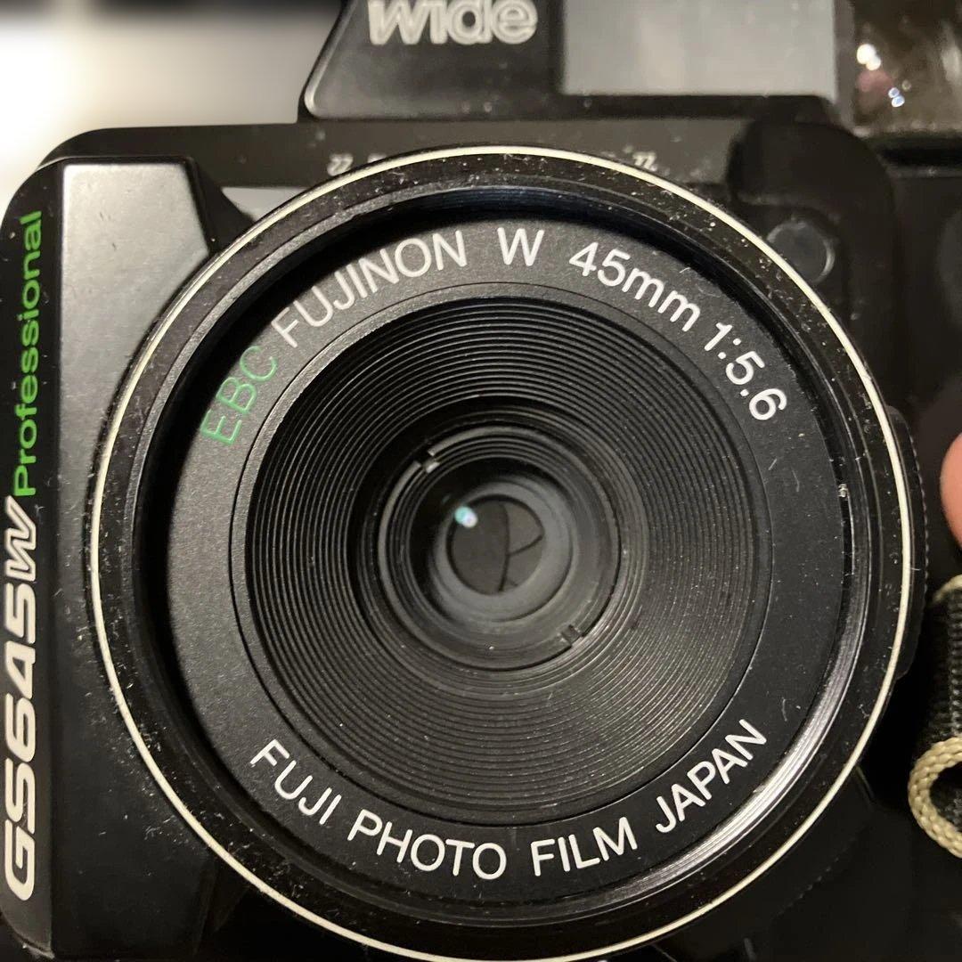 デジタルカメラ Fujifilm GS645W 45mm f5.6 (Film Tested)