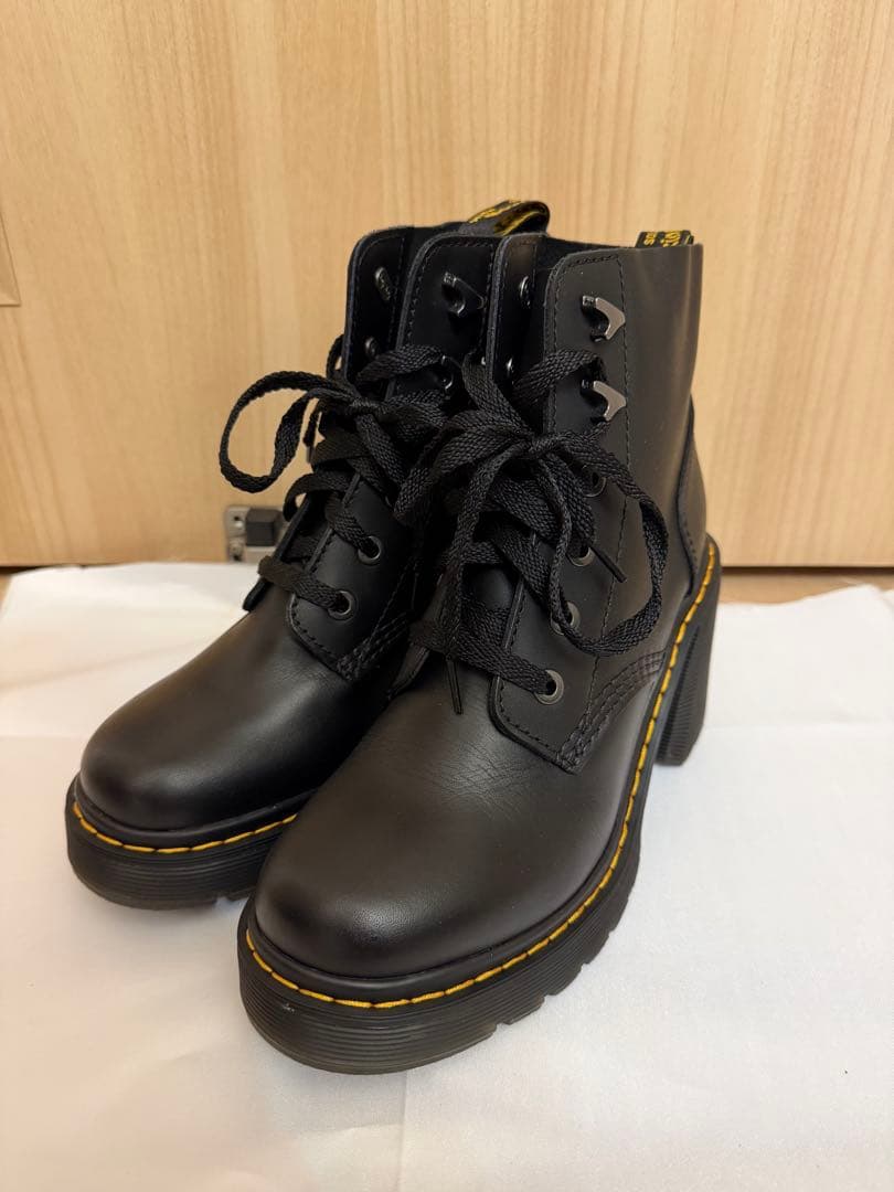 Dr. Martens/ドクターマーチン JESY 6 タイ ブーツ