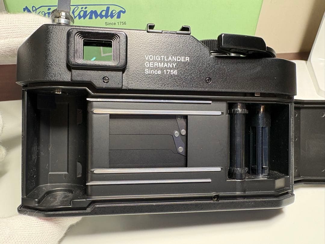 【極美品・コシナメンテ済】Voigtlander BESSA R2 箱付　防湿庫