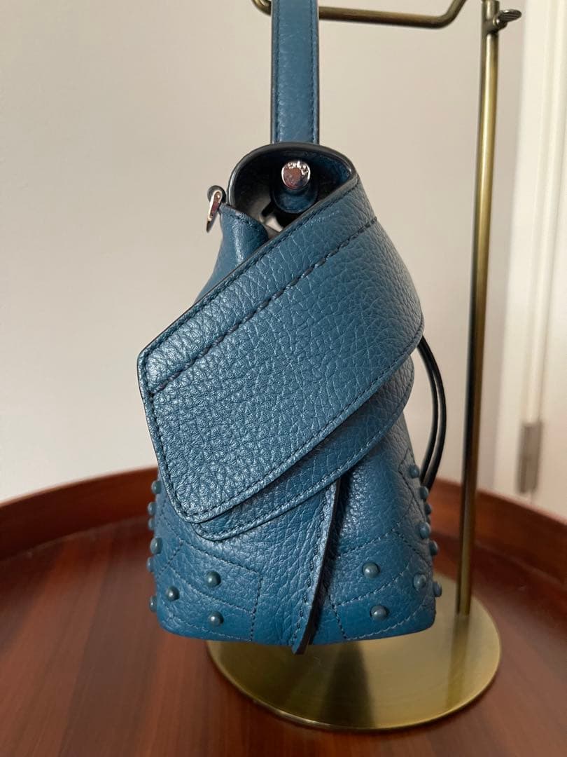 【極美品】TOD’S トッズ　ウェーブ　ハンドバッグ