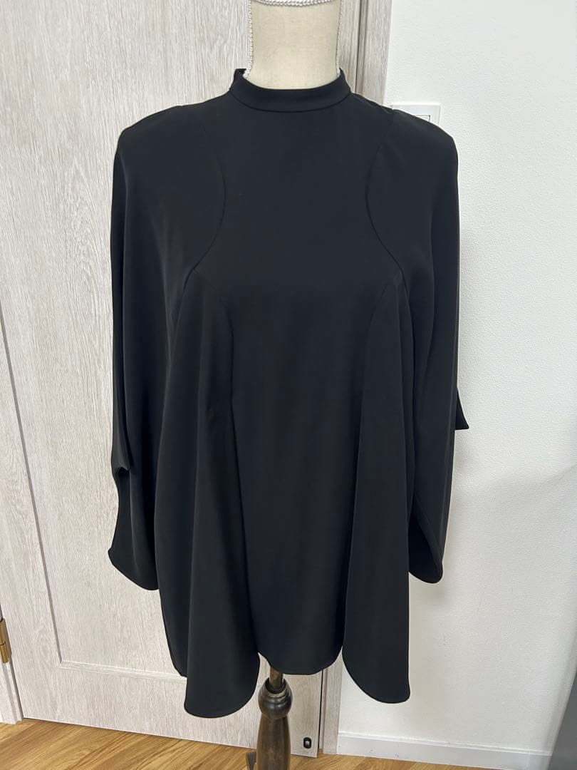 ⭐︎エンフォルド⭐︎昨季ドレーププルオーバー