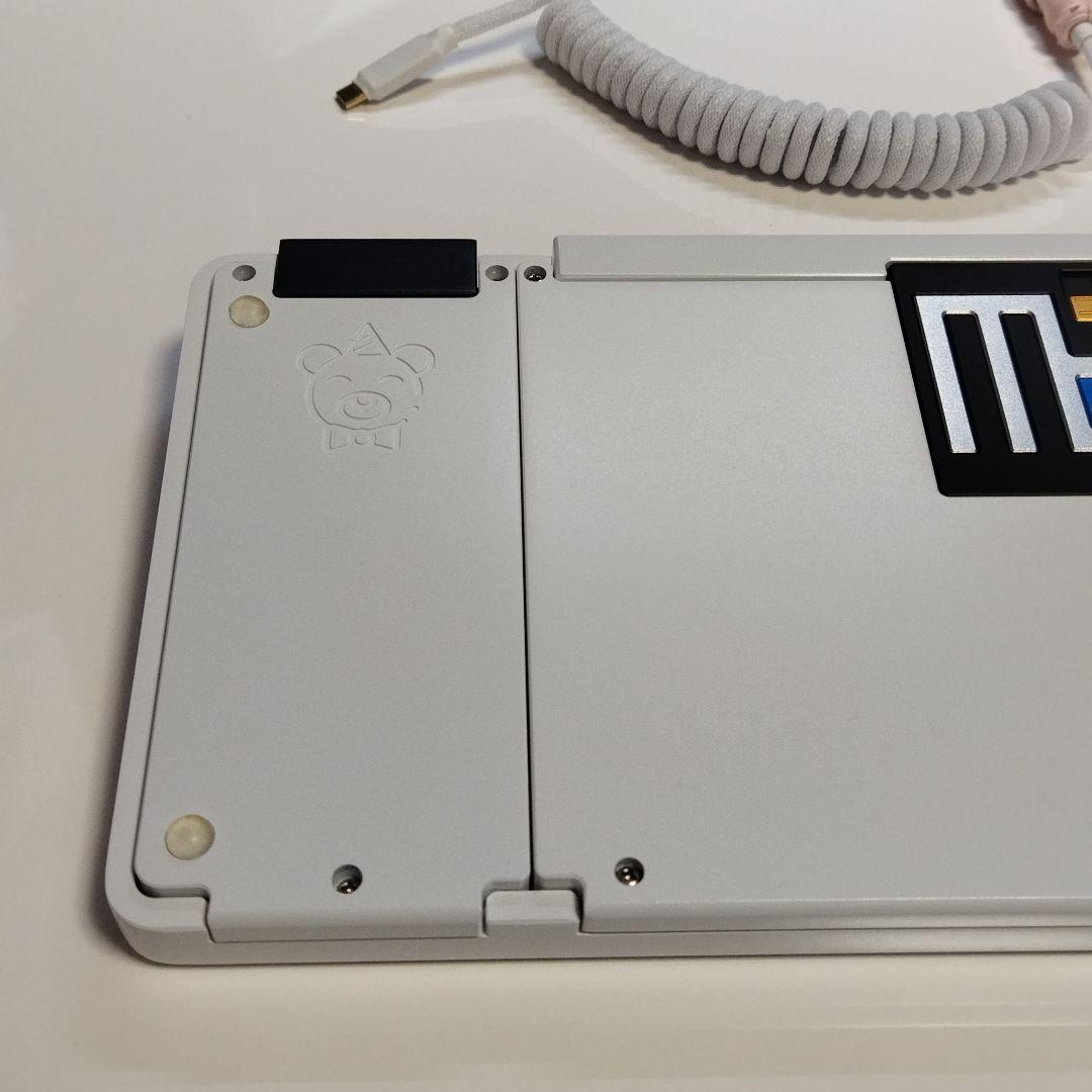 自作キーボード MTMH87 87% Keyboard E-white