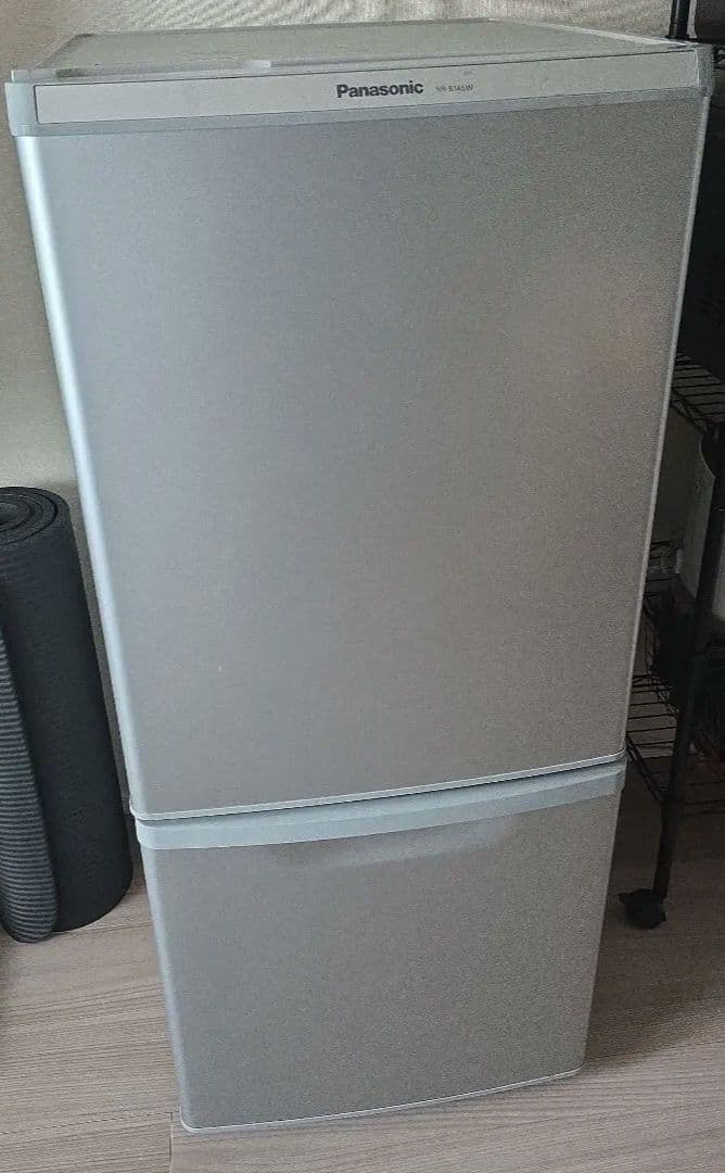冷蔵庫　パナソニック　Panasonic　NR-B146W