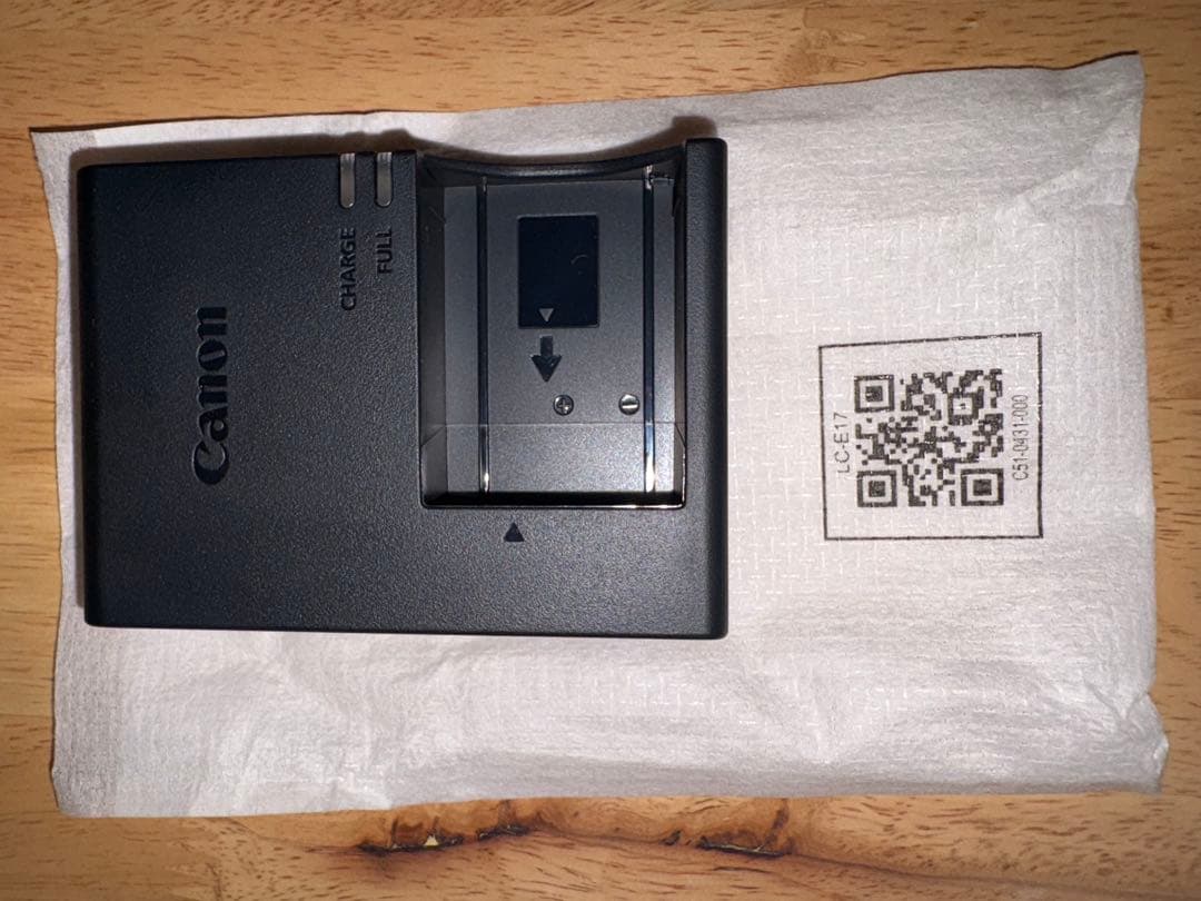 ※30日まで：新品未使用 Canon EOS R100 ボディ本体・付属品のみ