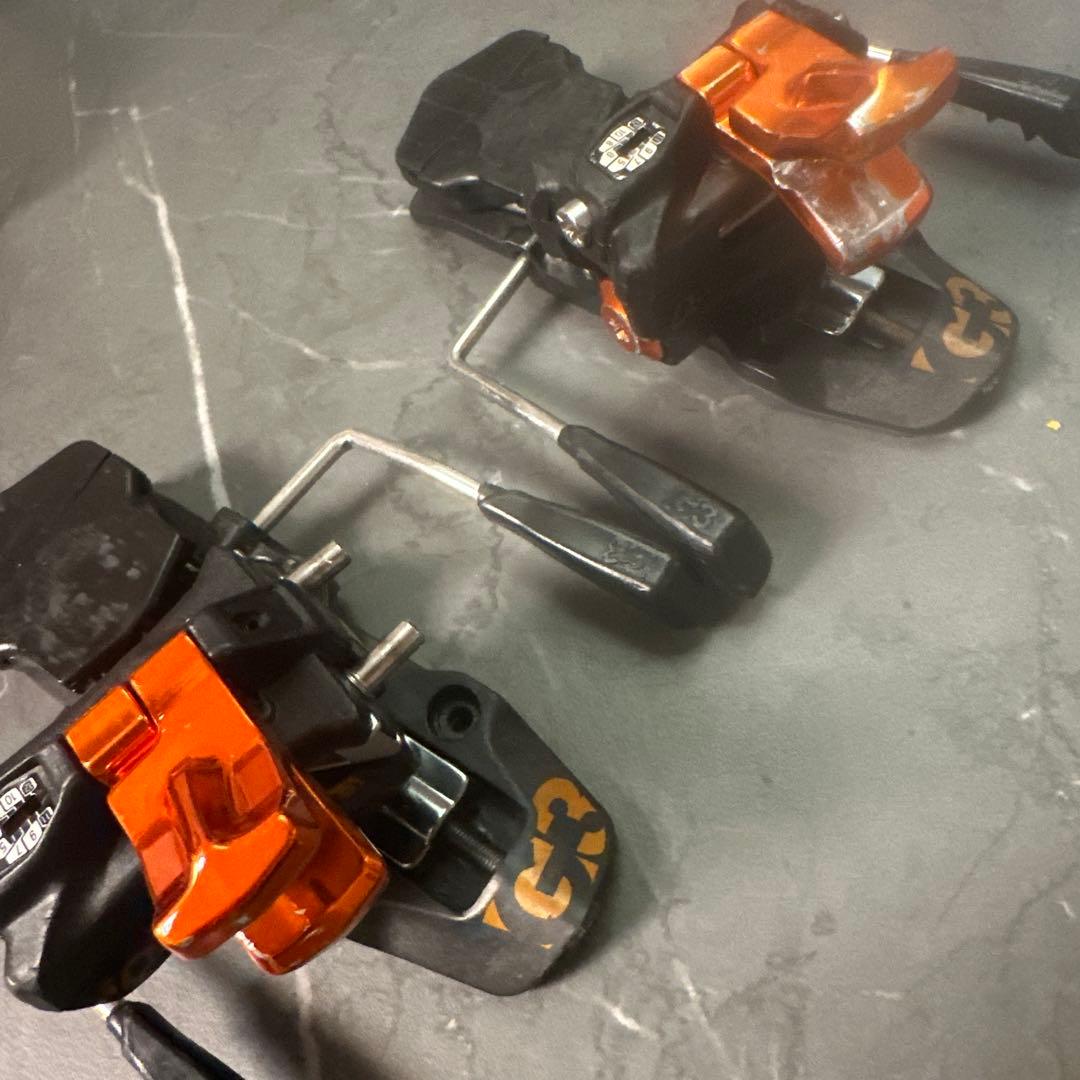 G3 ビンディング オレンジ/黒 クリンチ付き