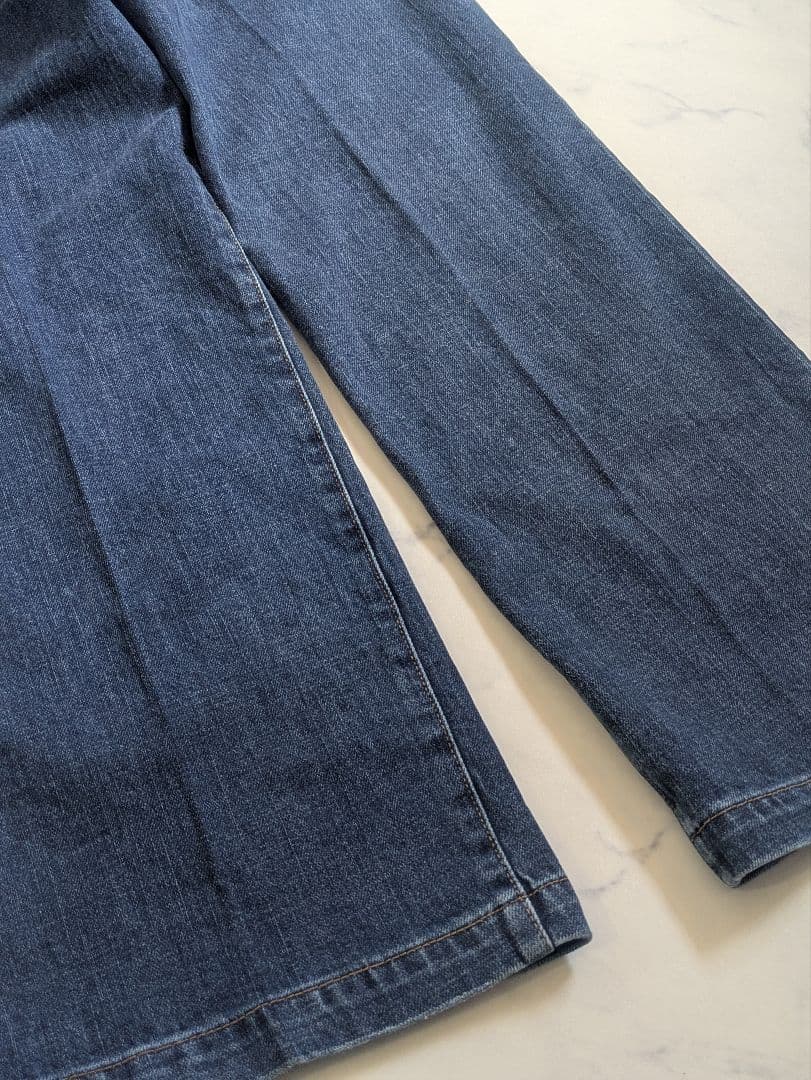 タグつき RED CARD TOKYO 23区 デニム ワイド パンツ