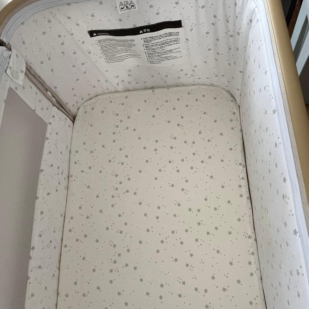 HZDMJ 2024年 最新モデル ベビーベッド　カーキ　ベージュ　キャスター付